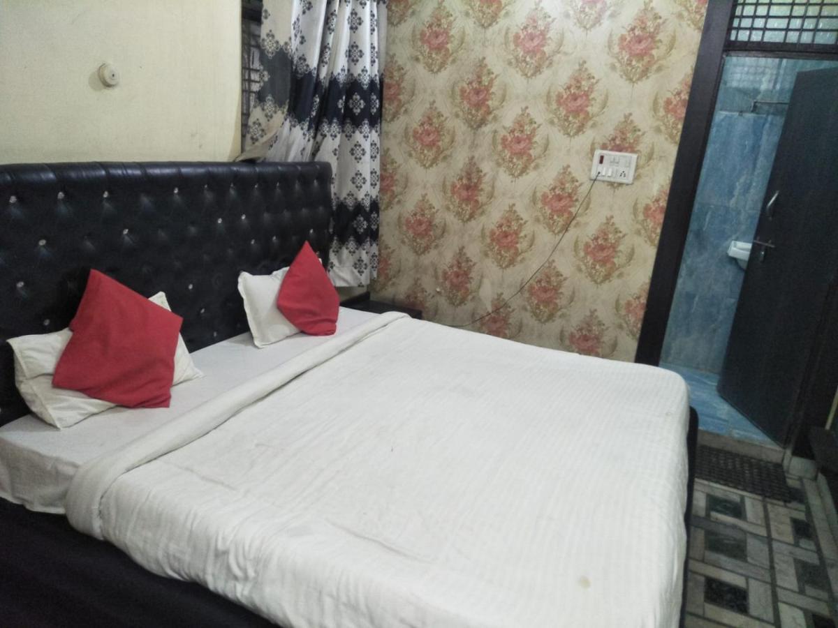 Hotel Shiv Mahima Inn By Wb Inn Prayagraj Luaran gambar