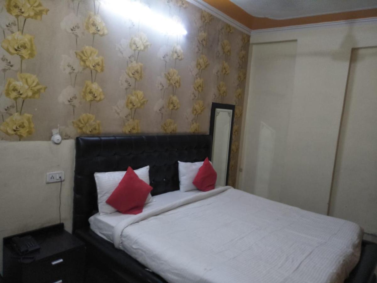 Hotel Shiv Mahima Inn By Wb Inn Prayagraj Luaran gambar